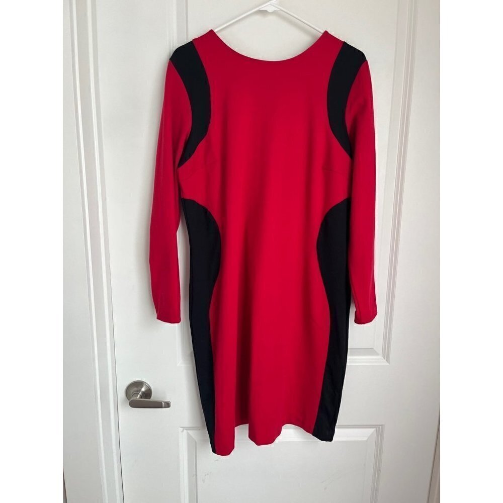 Dress - Picture 1 of 2